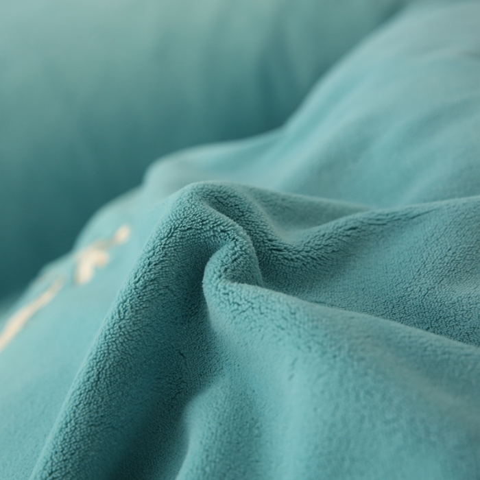 91家纺网 家纺一手货源 找家纺 榻尚家居 2021新款清新柔暖绒四件套茱莉系列 茱莉蓝