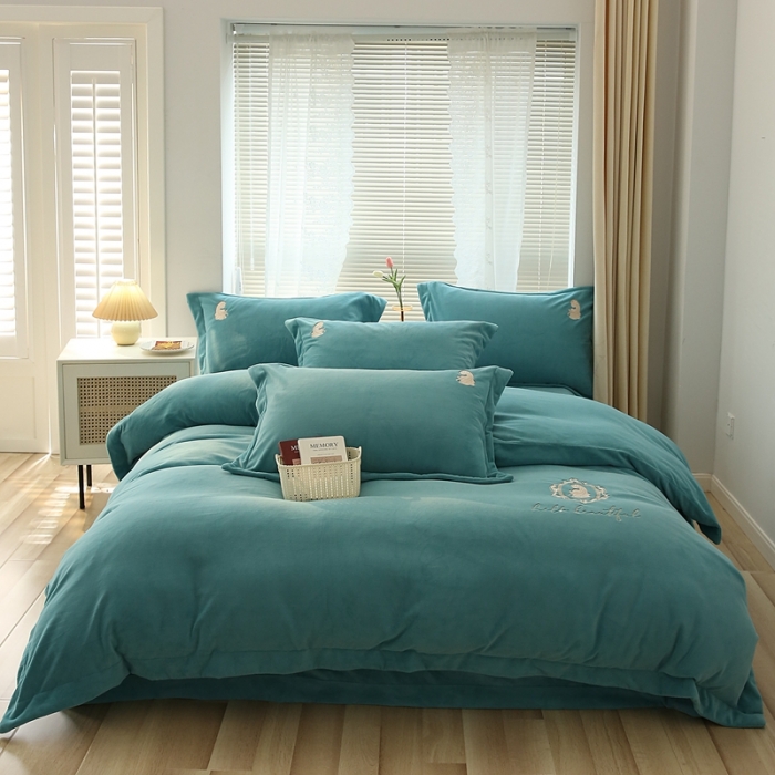 91家纺网 家纺一手货源 找家纺 榻尚家居 2021新款清新柔暖绒四件套茱莉系列 茱莉蓝