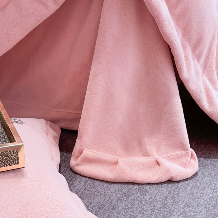 91家纺网 家纺一手货源 找家纺 榻尚家居 2021新款柔暖绒四件套茱莉系列 茱莉粉