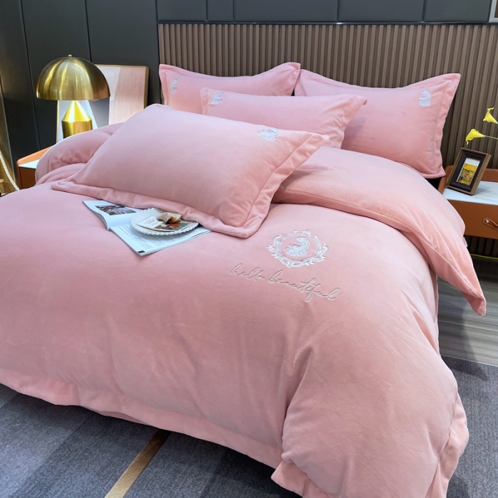 91家纺网 家纺一手货源 找家纺 榻尚家居 2021新款柔暖绒四件套茱莉系列 茱莉粉