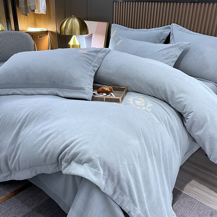 91家纺网 家纺一手货源 找家纺 榻尚家居 2021新款柔暖绒四件套茱莉系列 茱莉灰