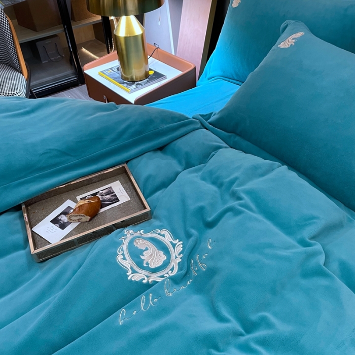 91家纺网 家纺一手货源 找家纺 榻尚家居 2021新款柔暖绒四件套茱莉系列 茱莉蓝