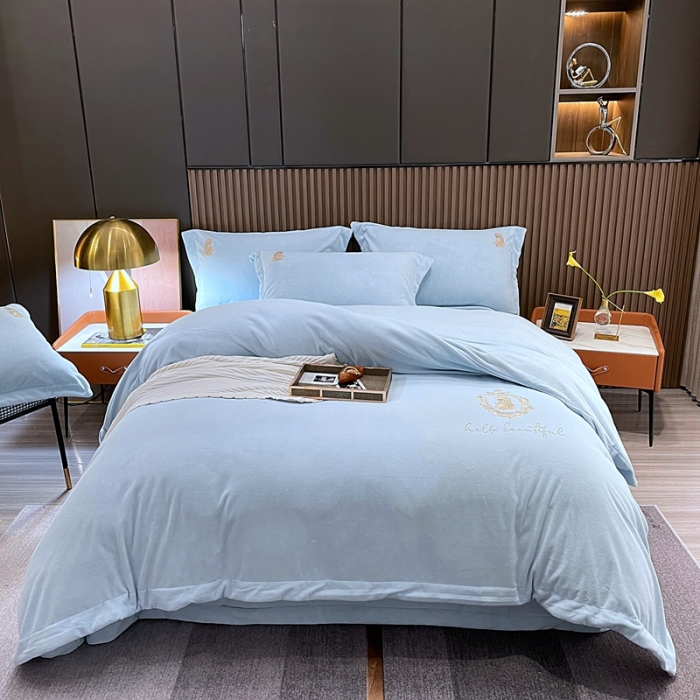 91家纺网 家纺一手货源 找家纺 榻尚家居 2021新款柔暖绒四件套茱莉系列 茱莉浅兰