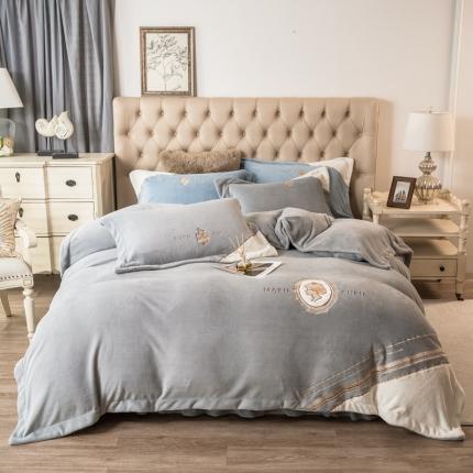 91家纺网 家纺一手货源 找家纺 佰亿莱2024新款牛奶绒贴布绣四件套-居里夫人系列 高级灰