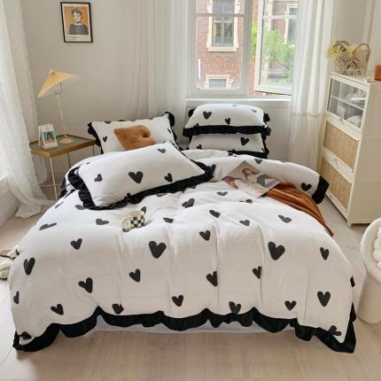 91家纺网 家纺一手货源 找家纺 （总）眠屿家纺2021新款韩版ins黑红素描撞色牛奶绒四件套