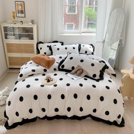 91家纺网 家纺一手货源 找家纺 （总）眠屿家纺2021新款韩版ins黑红素描撞色牛奶绒四件套