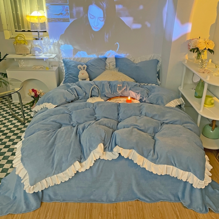 91家纺网 家纺一手货源 找家纺 千朵 2021新款法莱绒加厚牛奶绒四件套 天空蓝