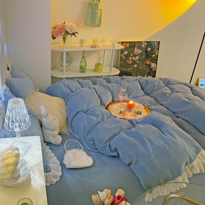 91家纺网 家纺一手货源 找家纺 千朵 2021新款法莱绒加厚牛奶绒四件套 天空蓝