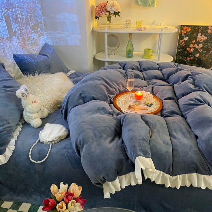 91家纺网 家纺一手货源 找家纺 千朵 2021新款法莱绒加厚牛奶绒四件套 月光蓝