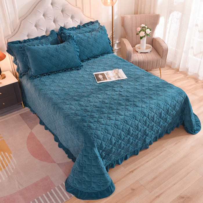 91家纺网 家纺一手货源 找家纺 （总）甜之梦 2025新款纯色全棉夹棉防滑花边款床盖