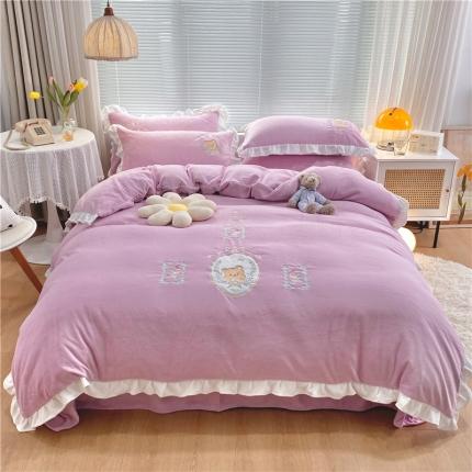 91家纺网 家纺一手货源 找家纺 星尚 高品质牛奶绒绣花四件套加厚法莱宝宝婴儿绒-乖乖熊 寐紫