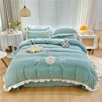 91家纺网 家纺一手货源 找家纺 星尚 高品质牛奶绒绣花四件套加厚法莱宝宝婴儿绒-乖乖熊 水绿