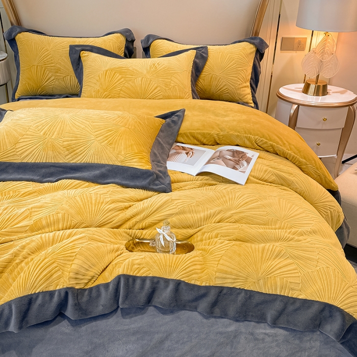 91家纺网 家纺一手货源 找家纺 （总）吾秀  银杏雕花四件套 牛奶绒四件套法莱绒四件套