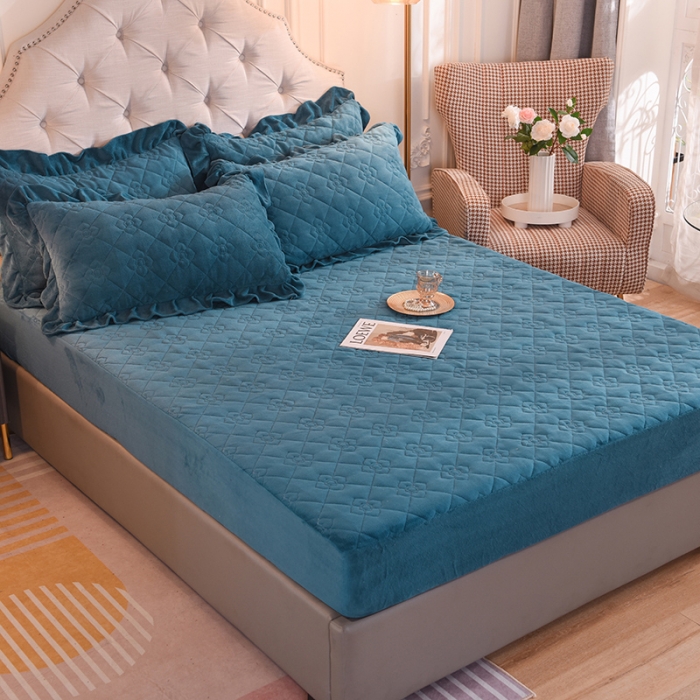 91家纺网 家纺一手货源 找家纺 （总）甜之梦 2025新款牛奶绒夹棉防滑纯色床笠