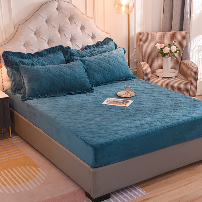 91家纺网 家纺一手货源 找家纺 （总）甜之梦 2025新款牛奶绒夹棉防滑纯色床笠