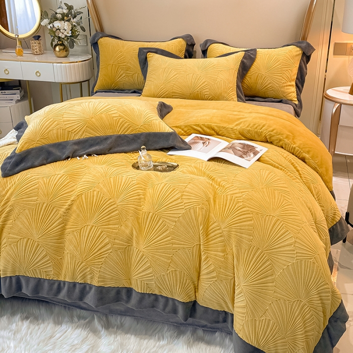 91家纺网 家纺一手货源 找家纺 吾秀 2021秋冬新款银杏雕花绒四件套 杏叶黄