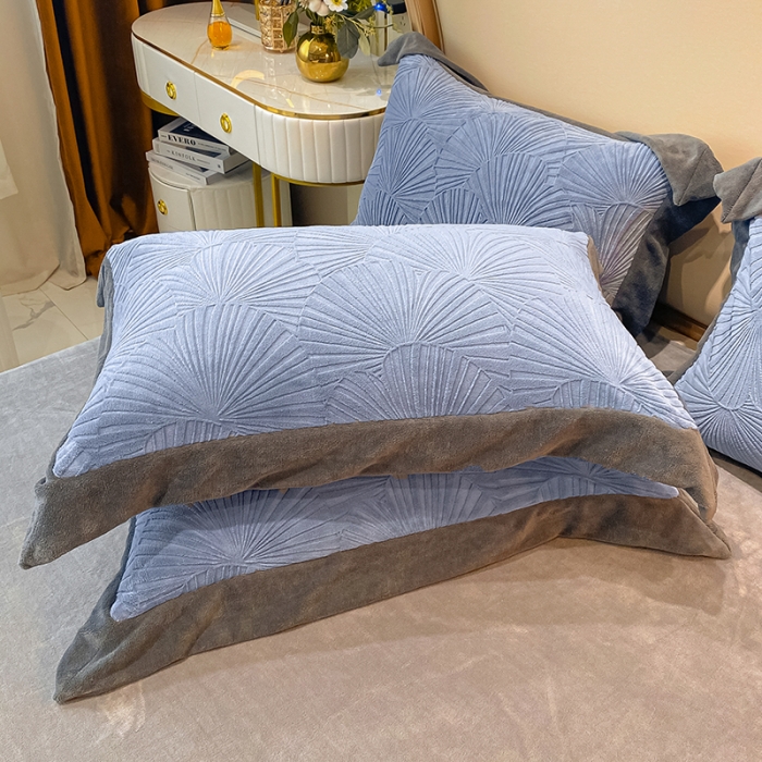 91家纺网 家纺一手货源 找家纺 吾秀 2021秋冬新款银杏雕花绒四件套 杏叶灰