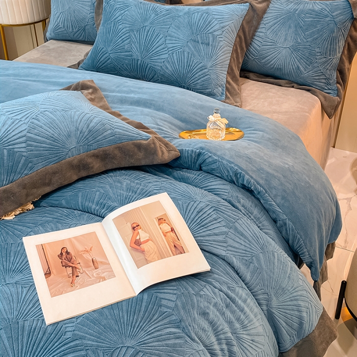 91家纺网 家纺一手货源 找家纺 吾秀 2021秋冬新款银杏雕花绒四件套 杏叶蓝