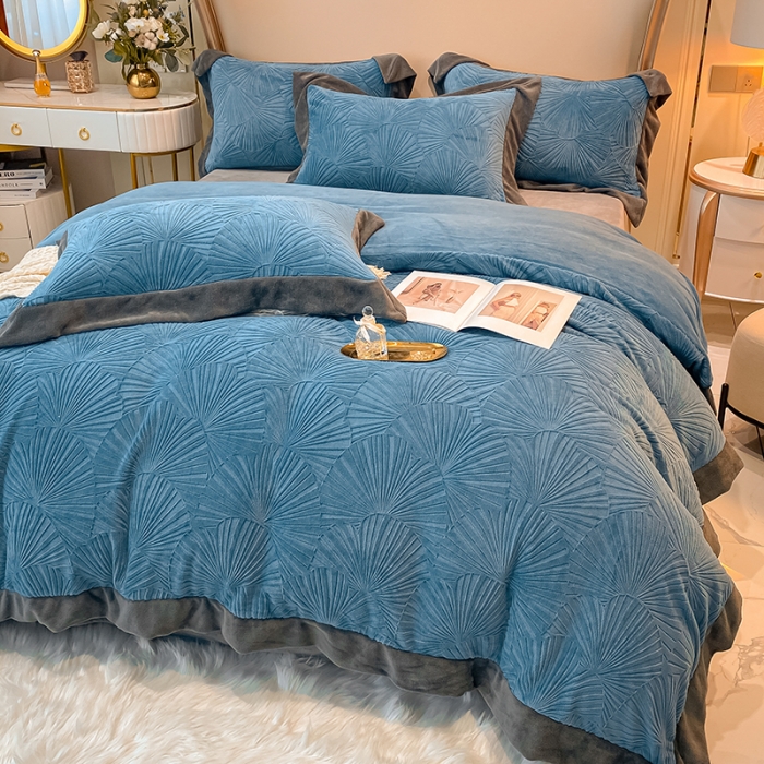 91家纺网 家纺一手货源 找家纺 吾秀 2021秋冬新款银杏雕花绒四件套 杏叶蓝