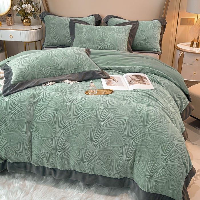 91家纺网 家纺一手货源 找家纺 吾秀 2021秋冬新款银杏雕花绒四件套 杏叶绿