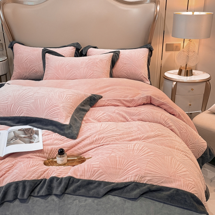 91家纺网 家纺一手货源 找家纺 吾秀 2021秋冬新款银杏雕花绒四件套 杏叶玉