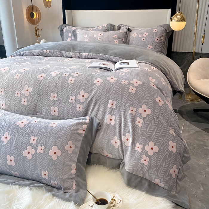 91家纺网 家纺一手货源 找家纺 吾秀 2021秋冬新款三维彩雕绒四件套 淡香伊人-灰