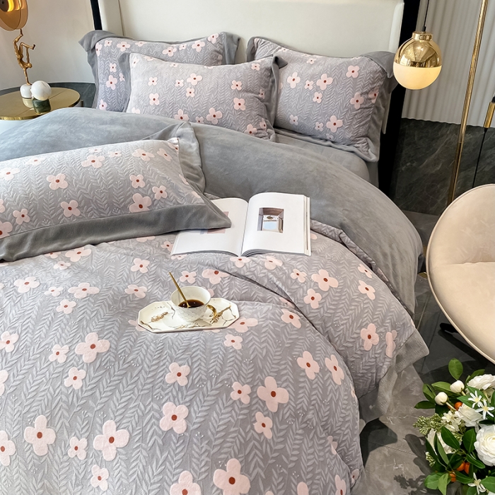 91家纺网 家纺一手货源 找家纺 吾秀 2021秋冬新款三维彩雕绒四件套 淡香伊人-灰