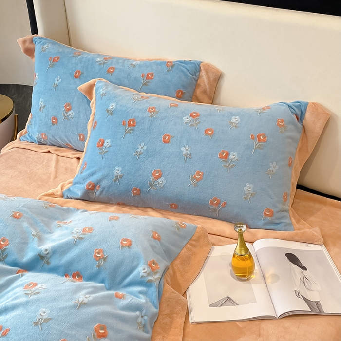 91家纺网 家纺一手货源 找家纺 吾秀 2021秋冬新款三维彩雕绒四件套 梦花园-天蓝