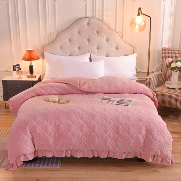 91家纺网 家纺一手货源 找家纺 甜之梦 2025新款牛奶绒夹棉纯色单被套 淡粉