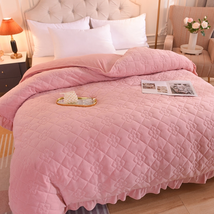 91家纺网 家纺一手货源 找家纺 甜之梦 2025新款牛奶绒夹棉纯色单被套 淡粉