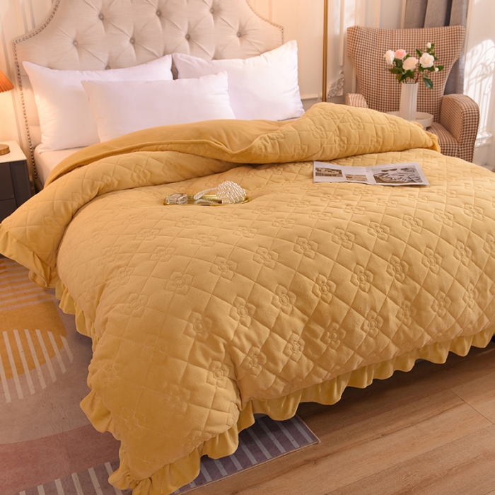 91家纺网 家纺一手货源 找家纺 甜之梦 2025新款牛奶绒夹棉纯色单被套 嫩黄