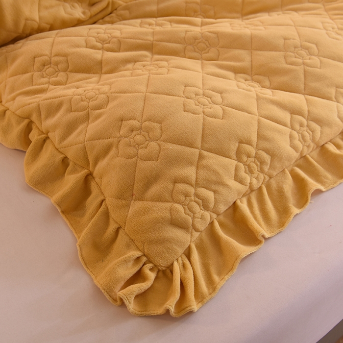 91家纺网 家纺一手货源 找家纺 甜之梦 2025新款牛奶绒夹棉纯色单被套 嫩黄
