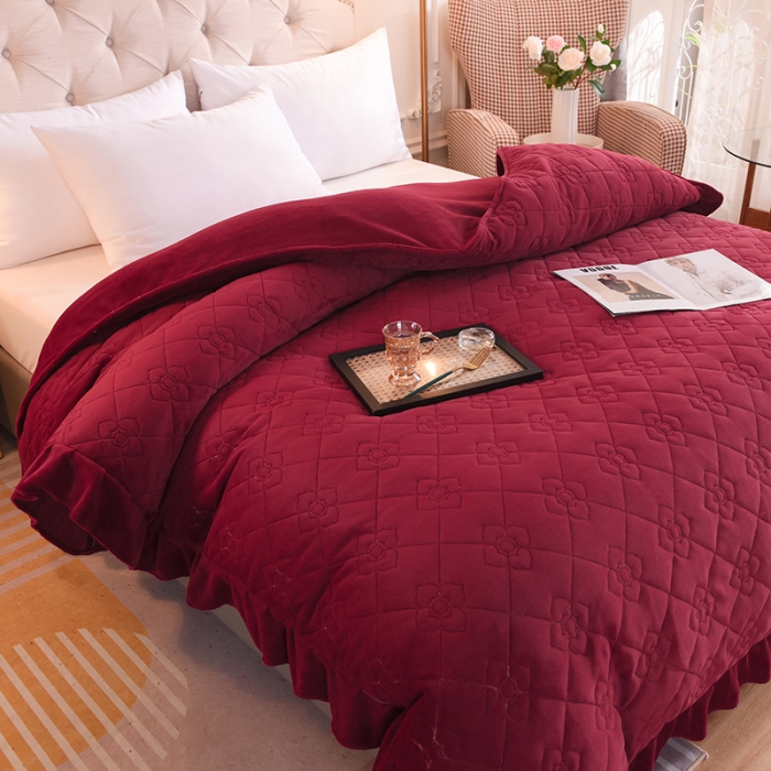 91家纺网 家纺一手货源 找家纺 甜之梦 2025新款牛奶绒夹棉纯色单被套 洋酒红