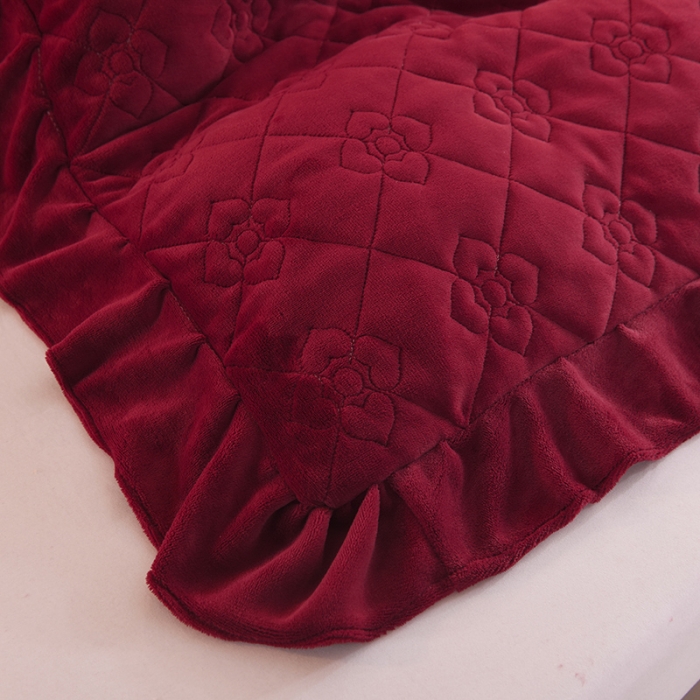 91家纺网 家纺一手货源 找家纺 甜之梦 2025新款牛奶绒夹棉纯色单被套 洋酒红