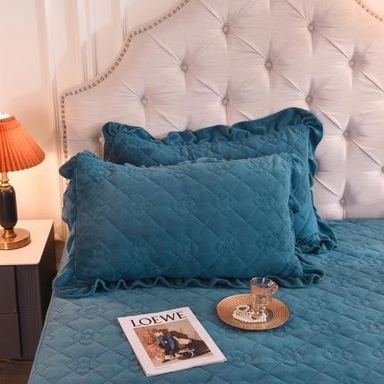 91家纺网 家纺一手货源 找家纺 甜之梦 2025新款牛奶绒夹棉纯色枕套48*74cm 宝石蓝