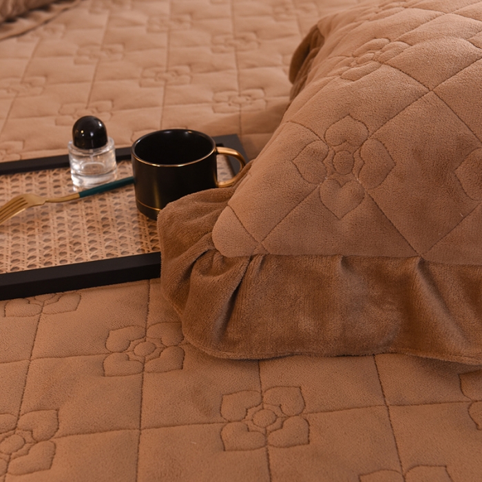 91家纺网 家纺一手货源 找家纺 甜之梦 2025新款牛奶绒夹棉纯色枕套48*74cm 奶茶咖