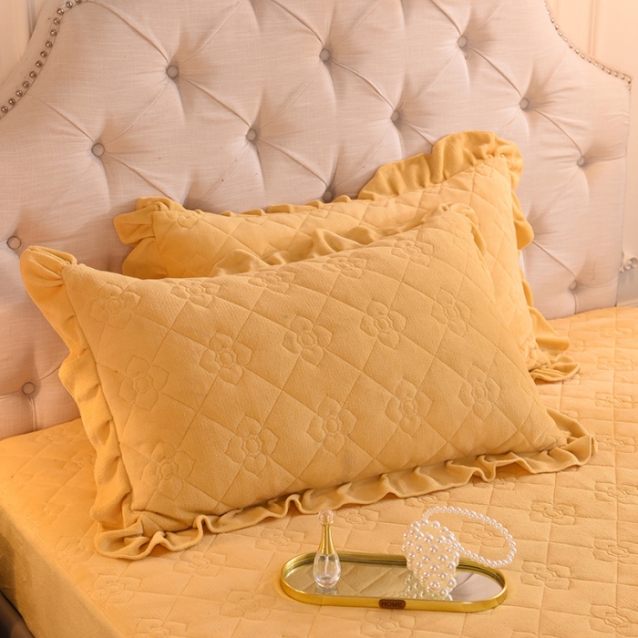 91家纺网 家纺一手货源 找家纺 甜之梦 2025新款牛奶绒夹棉纯色枕套48*74cm 嫩黄