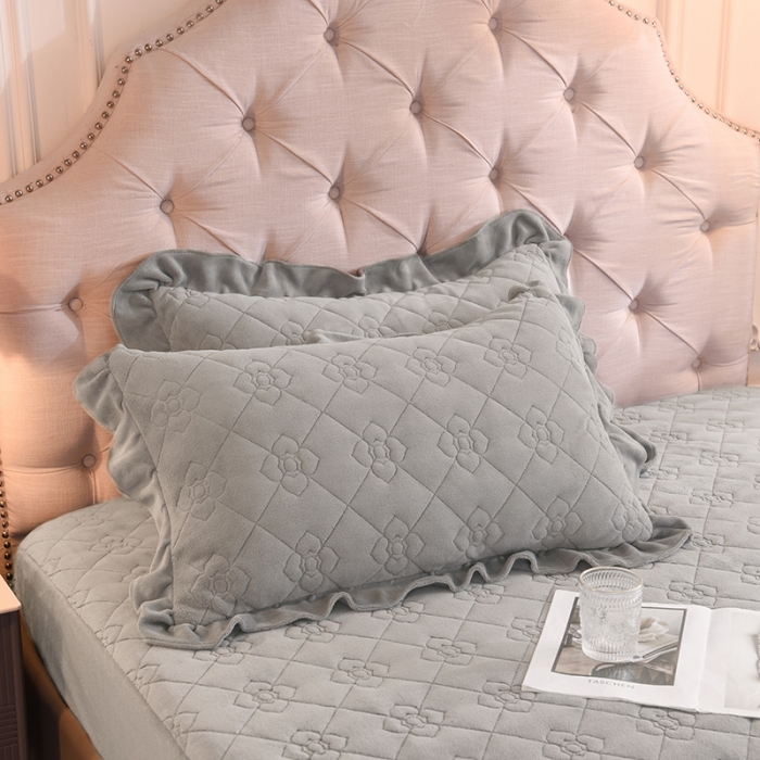 91家纺网 家纺一手货源 找家纺 甜之梦 2025新款牛奶绒夹棉纯色枕套48*74cm 银灰