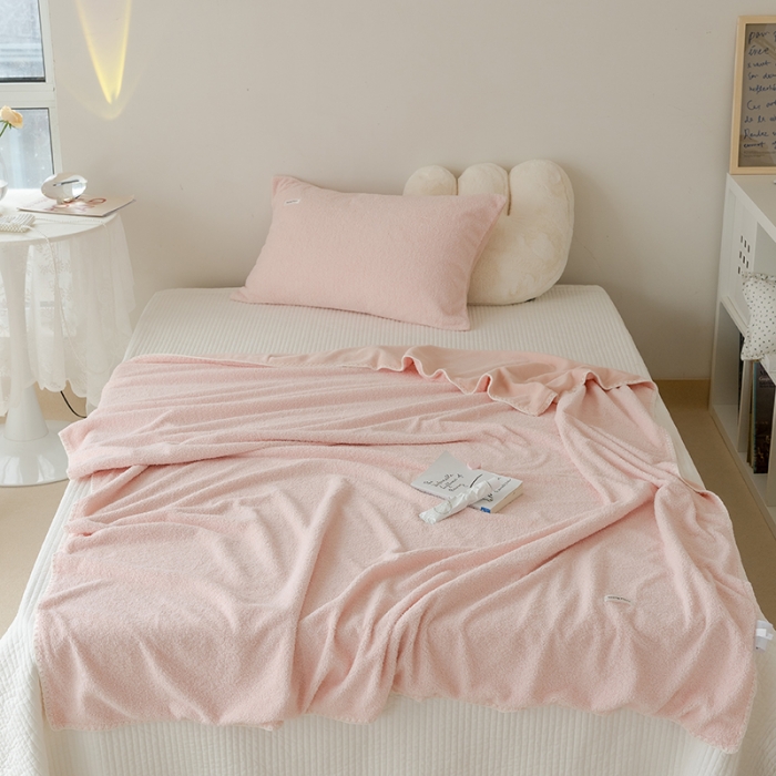 91家纺网 家纺一手货源 找家纺 洋铭区 2021新款芝士系列毯子 芝士粉1