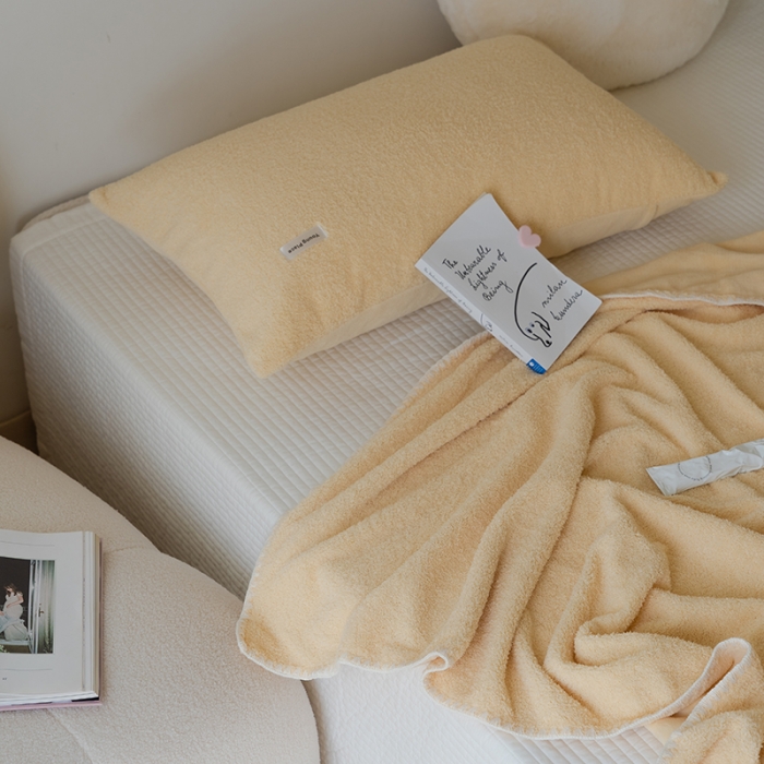 91家纺网 家纺一手货源 找家纺 洋铭区 2021新款芝士系列毯子 芝士黄1