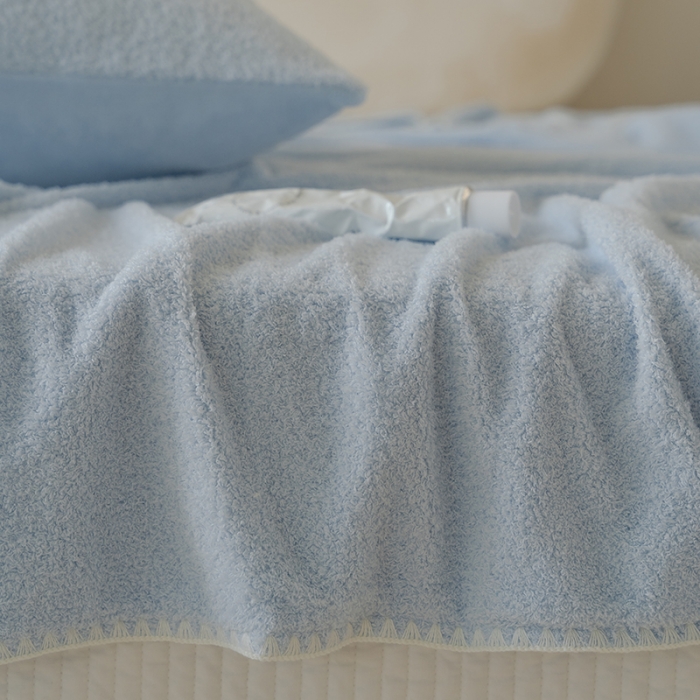 91家纺网 家纺一手货源 找家纺 洋铭区 2021新款芝士系列毯子 芝士兰1