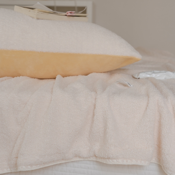 91家纺网 家纺一手货源 找家纺 洋铭区 2021新款芝士系列毯子 芝士米1