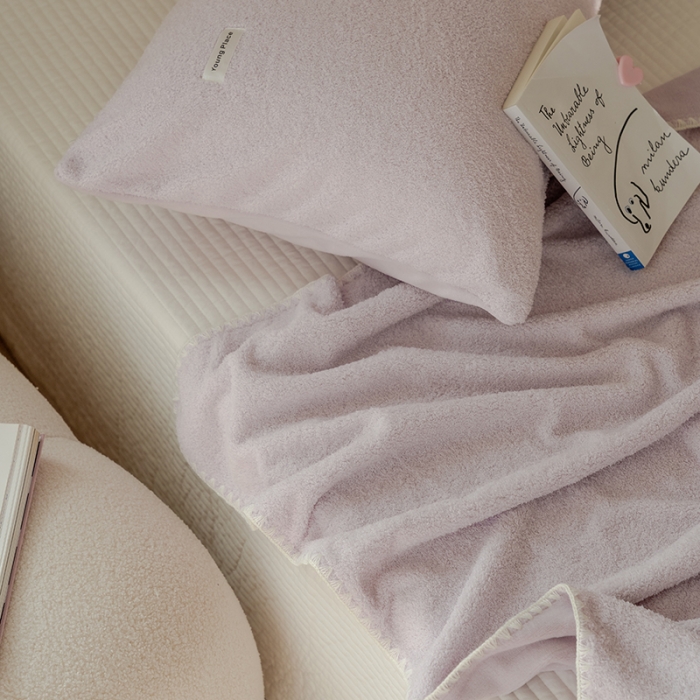 91家纺网 家纺一手货源 找家纺 洋铭区 2021新款芝士系列毯子 芝士紫1