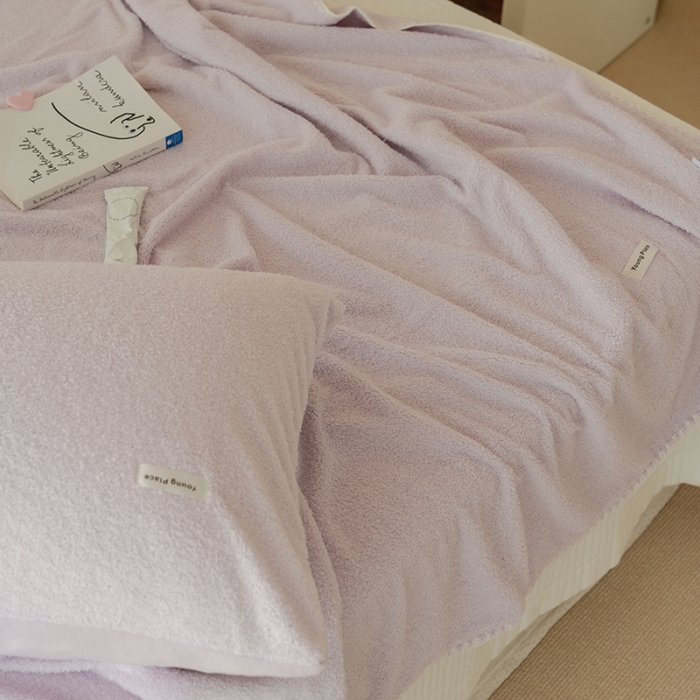 91家纺网 家纺一手货源 找家纺 洋铭区 2021新款芝士系列毯子 芝士紫1