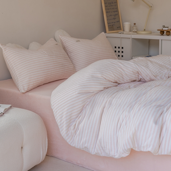 91家纺网 家纺一手货源 找家纺 （总）洋铭区 2021新款ab版牛奶绒布丁绒四件套