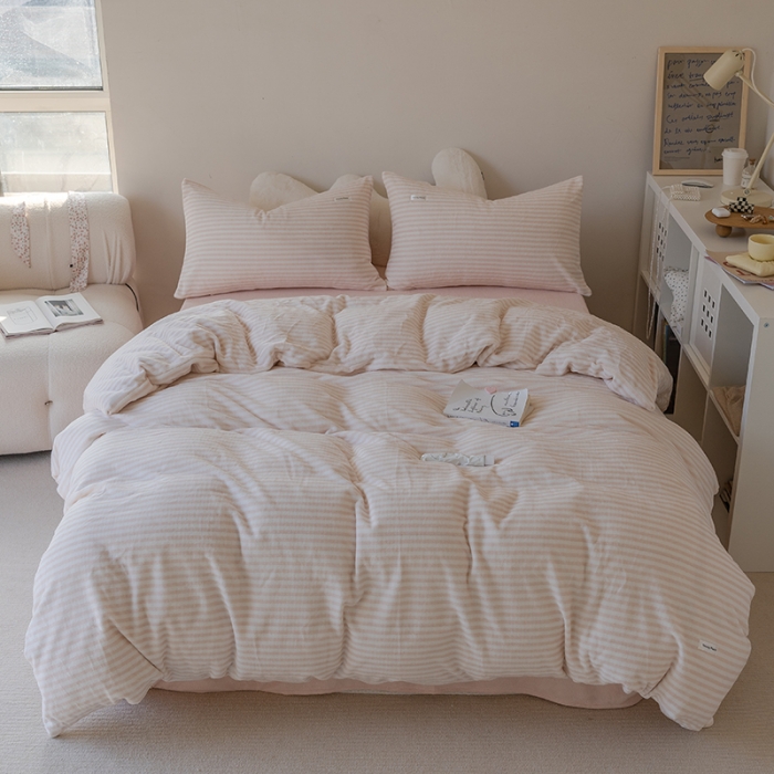 91家纺网 家纺一手货源 找家纺 （总）洋铭区 2021新款ab版牛奶绒布丁绒四件套