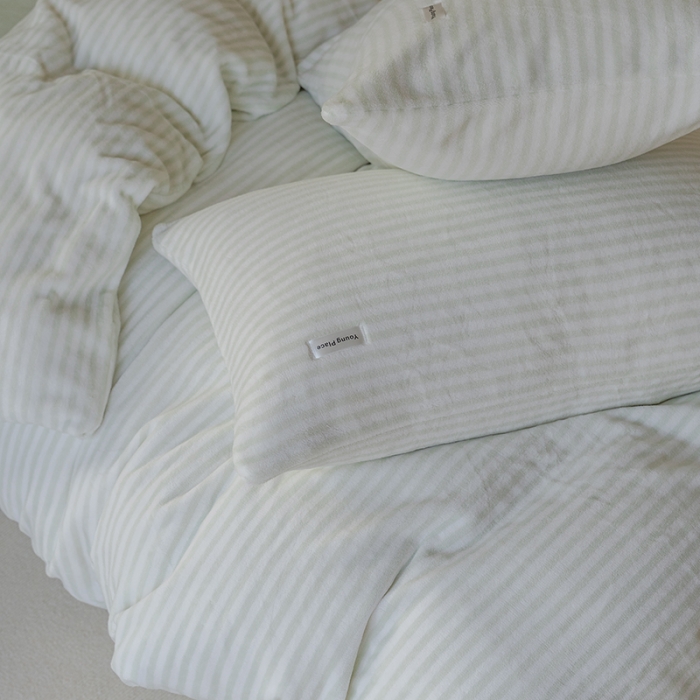 91家纺网 家纺一手货源 找家纺 洋铭区 2021新款ab版牛奶绒布丁绒四件套 布丁绿