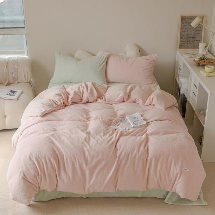 91家纺网 家纺一手货源 找家纺 洋铭区 2021新款ab版牛奶绒软糖绒四件套 童话粉