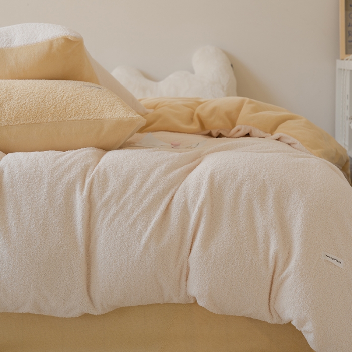 91家纺网 家纺一手货源 找家纺 洋铭区 2021新款ab版牛奶绒软糖绒四件套 麦芽米