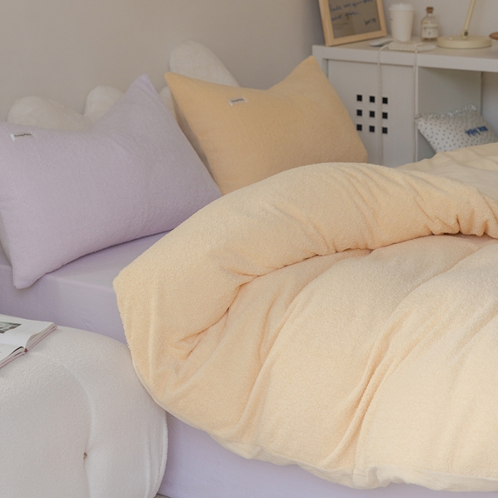 91家纺网 家纺一手货源 找家纺 洋铭区 2021新款ab版牛奶绒软糖绒四件套 夏日黄